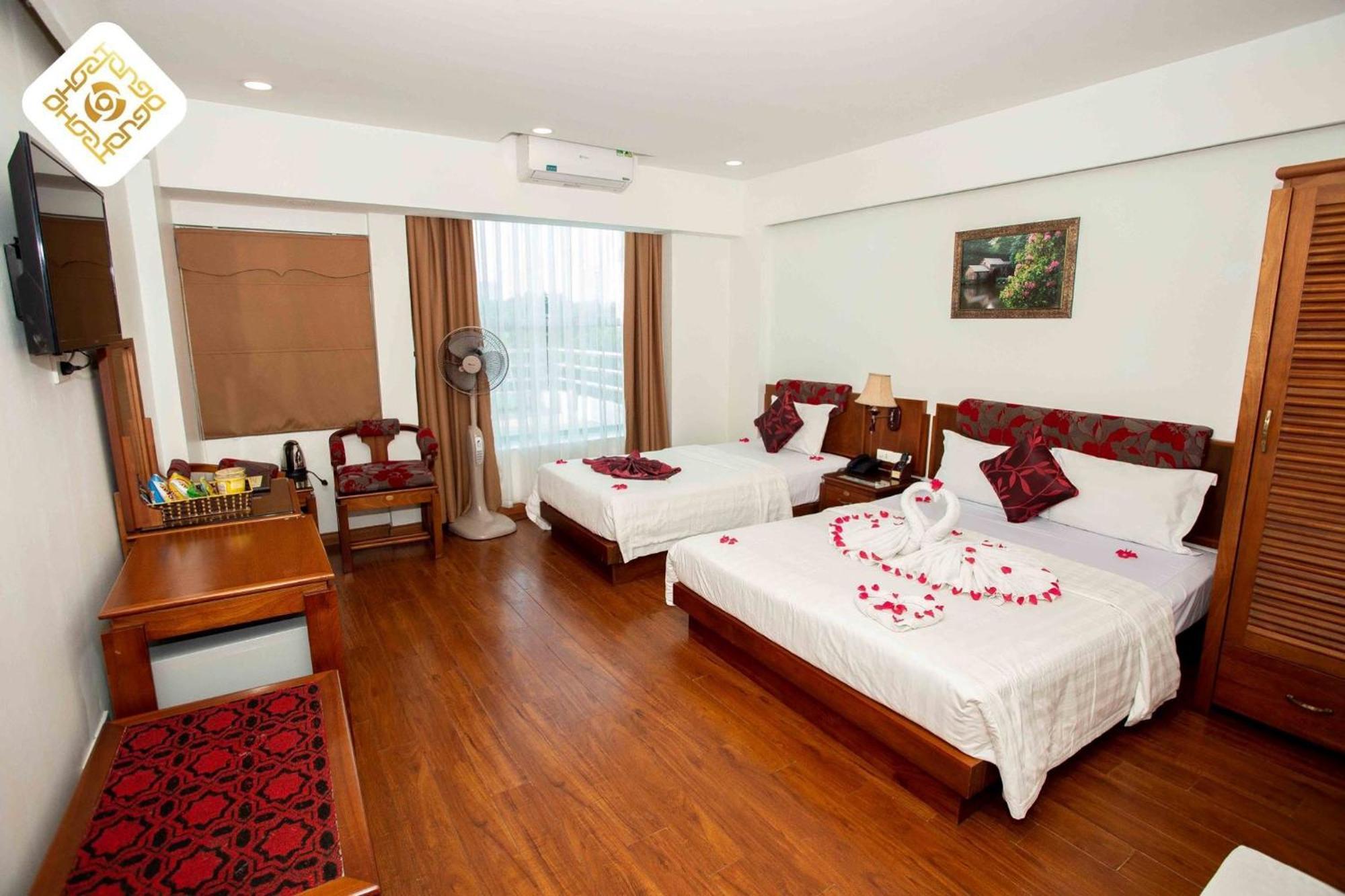 Hoa Hong Hotel 2 - Xa Dan Hanoi Buitenkant foto